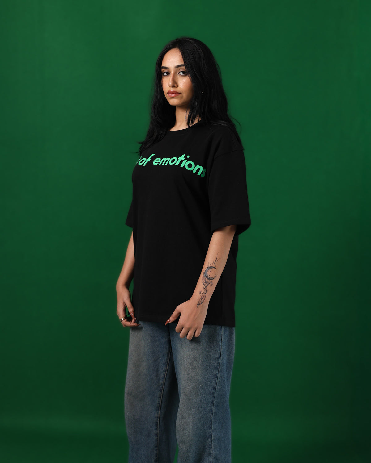 SHADE OF IVIES TEE